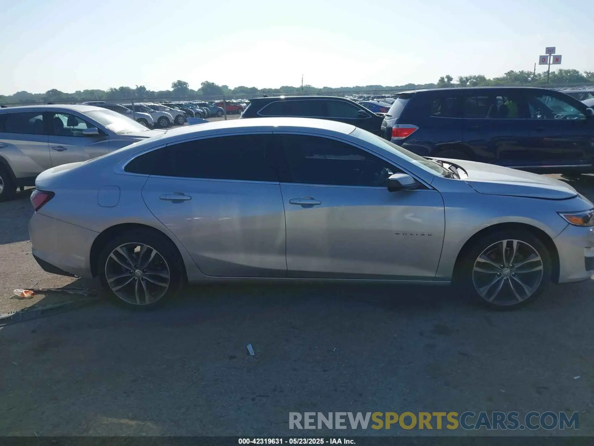 13 Photograph of a damaged car 1G1ZD5ST1MF005042 CHEVROLET MALIBU 2021