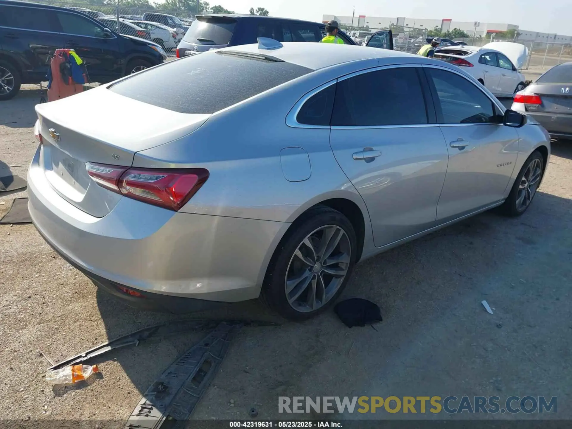 4 Photograph of a damaged car 1G1ZD5ST1MF005042 CHEVROLET MALIBU 2021
