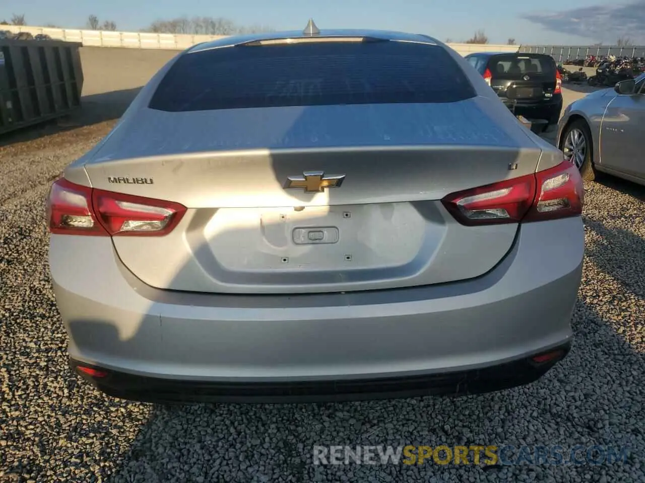 6 Photograph of a damaged car 1G1ZD5ST1MF008006 CHEVROLET MALIBU 2021