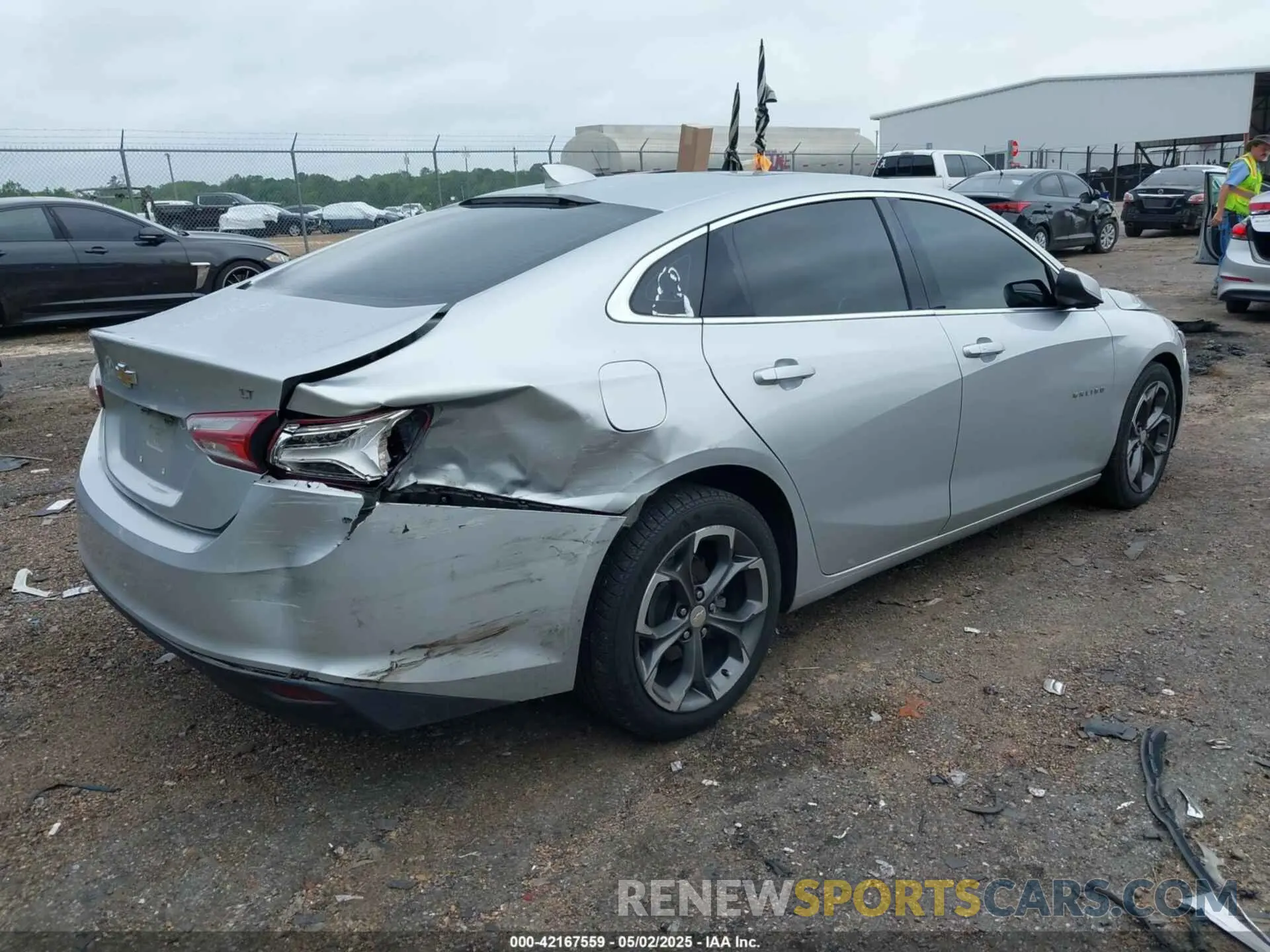 4 Photograph of a damaged car 1G1ZD5ST1MF018020 CHEVROLET MALIBU 2021