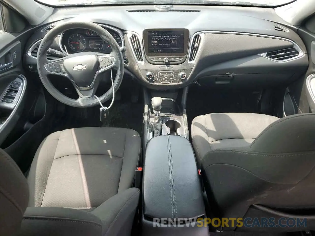 8 Photograph of a damaged car 1G1ZD5ST1MF020267 CHEVROLET MALIBU 2021