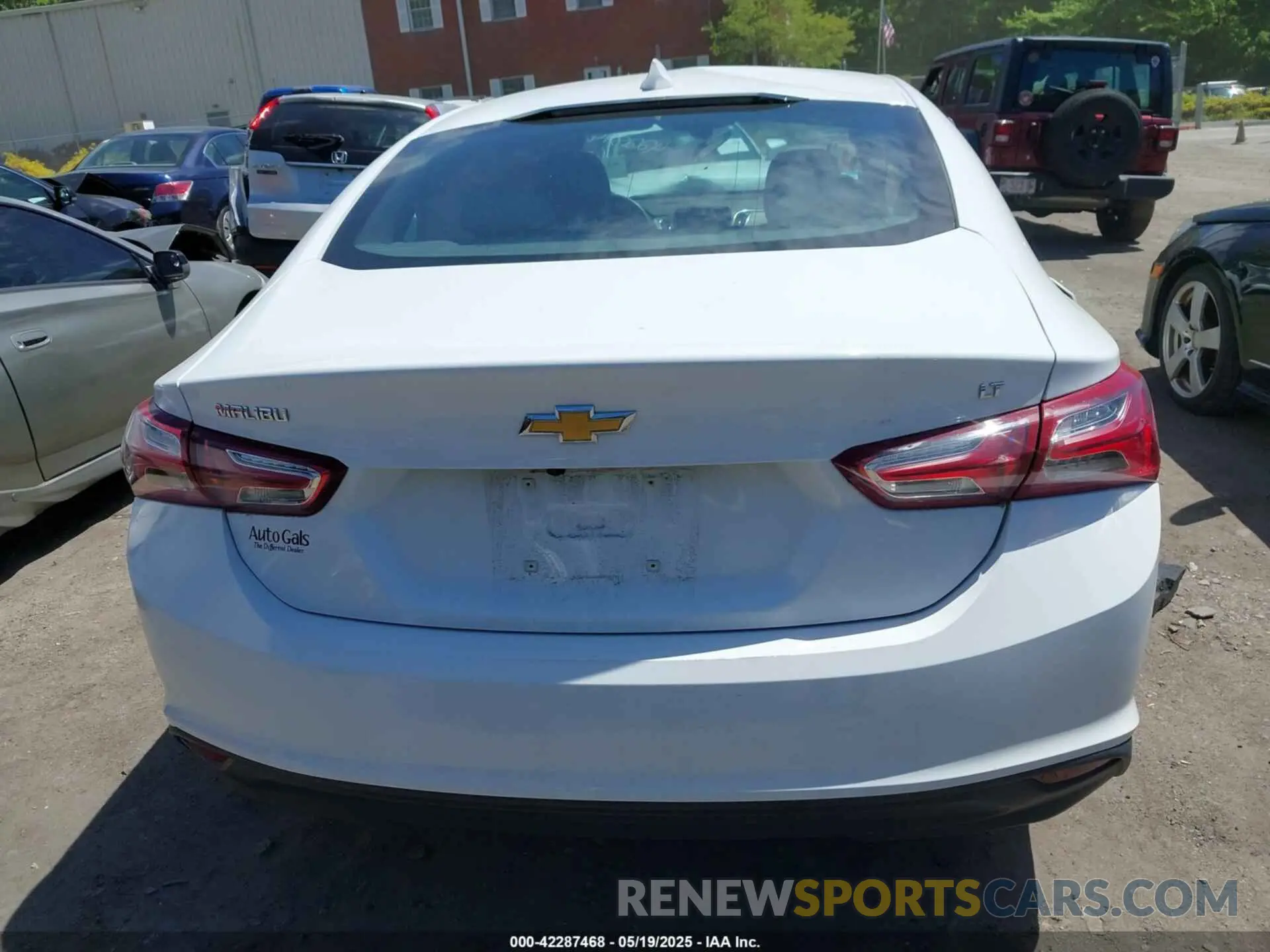 16 Photograph of a damaged car 1G1ZD5ST1MF028885 CHEVROLET MALIBU 2021