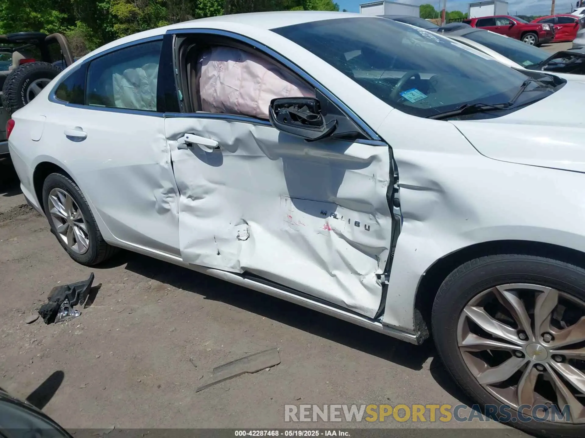 6 Photograph of a damaged car 1G1ZD5ST1MF028885 CHEVROLET MALIBU 2021