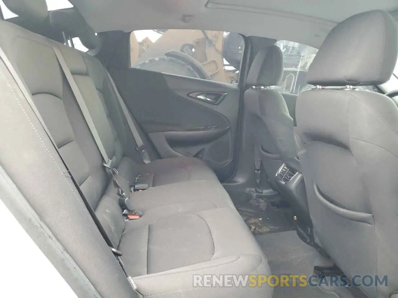 10 Photograph of a damaged car 1G1ZD5ST1MF029390 CHEVROLET MALIBU 2021