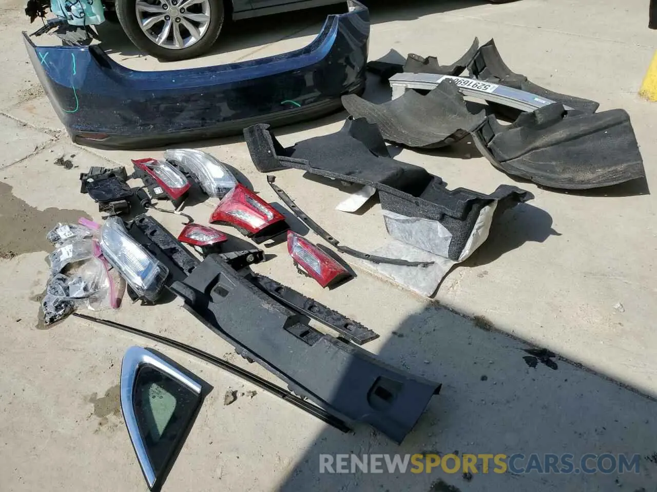 12 Photograph of a damaged car 1G1ZD5ST1MF034671 CHEVROLET MALIBU 2021
