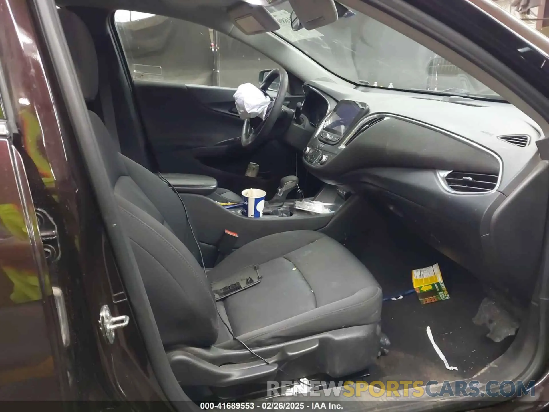 5 Photograph of a damaged car 1G1ZD5ST1MF073888 CHEVROLET MALIBU 2021