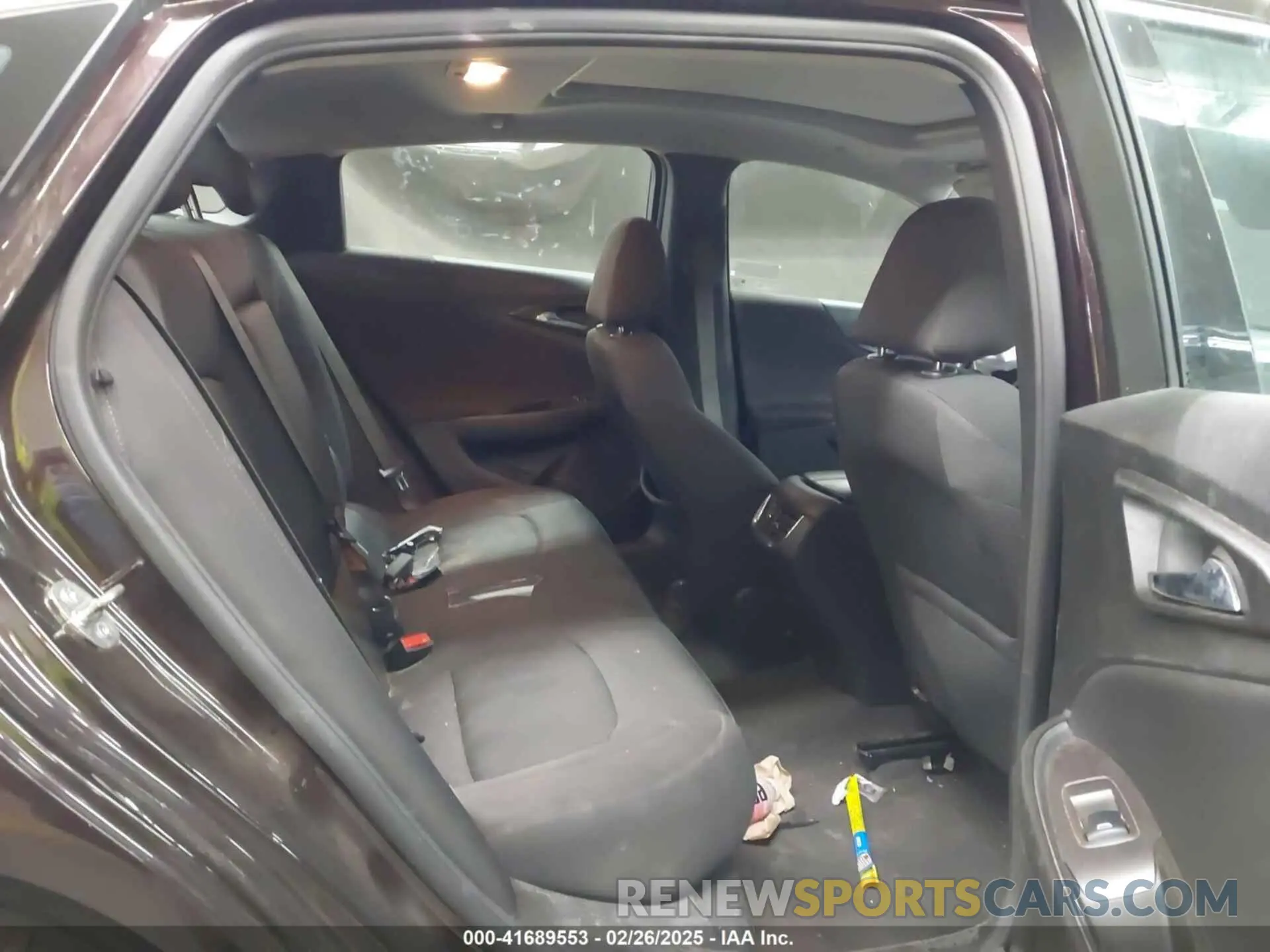 8 Photograph of a damaged car 1G1ZD5ST1MF073888 CHEVROLET MALIBU 2021