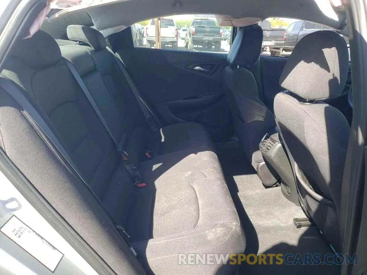 10 Photograph of a damaged car 1G1ZD5ST1MF073969 CHEVROLET MALIBU 2021