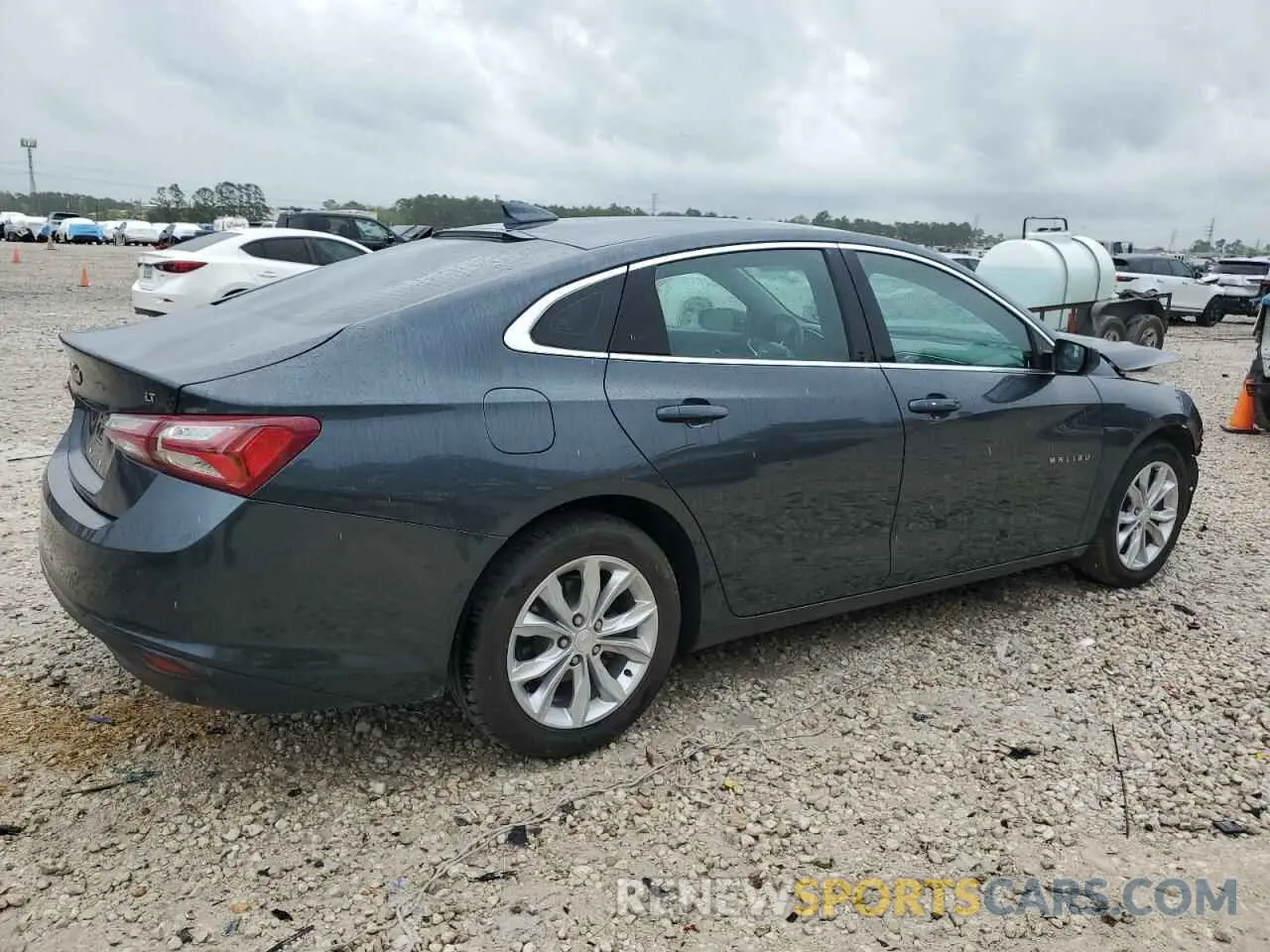 3 Photograph of a damaged car 1G1ZD5ST1MF077956 CHEVROLET MALIBU 2021