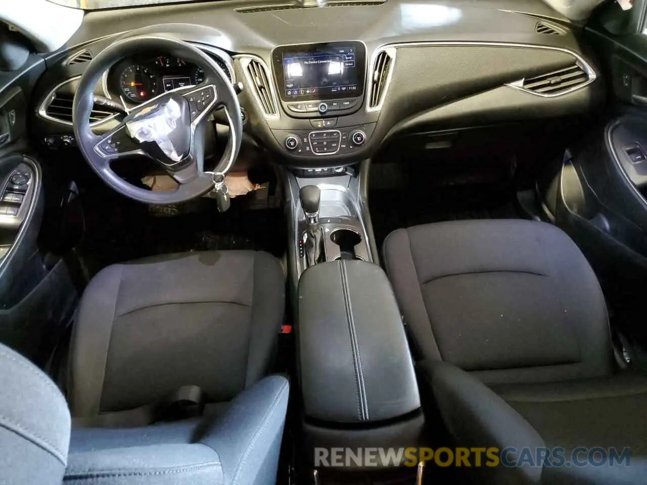8 Photograph of a damaged car 1G1ZD5ST1MF083420 CHEVROLET MALIBU 2021