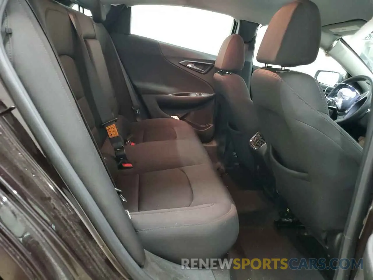 10 Photograph of a damaged car 1G1ZD5ST2MF006054 CHEVROLET MALIBU 2021