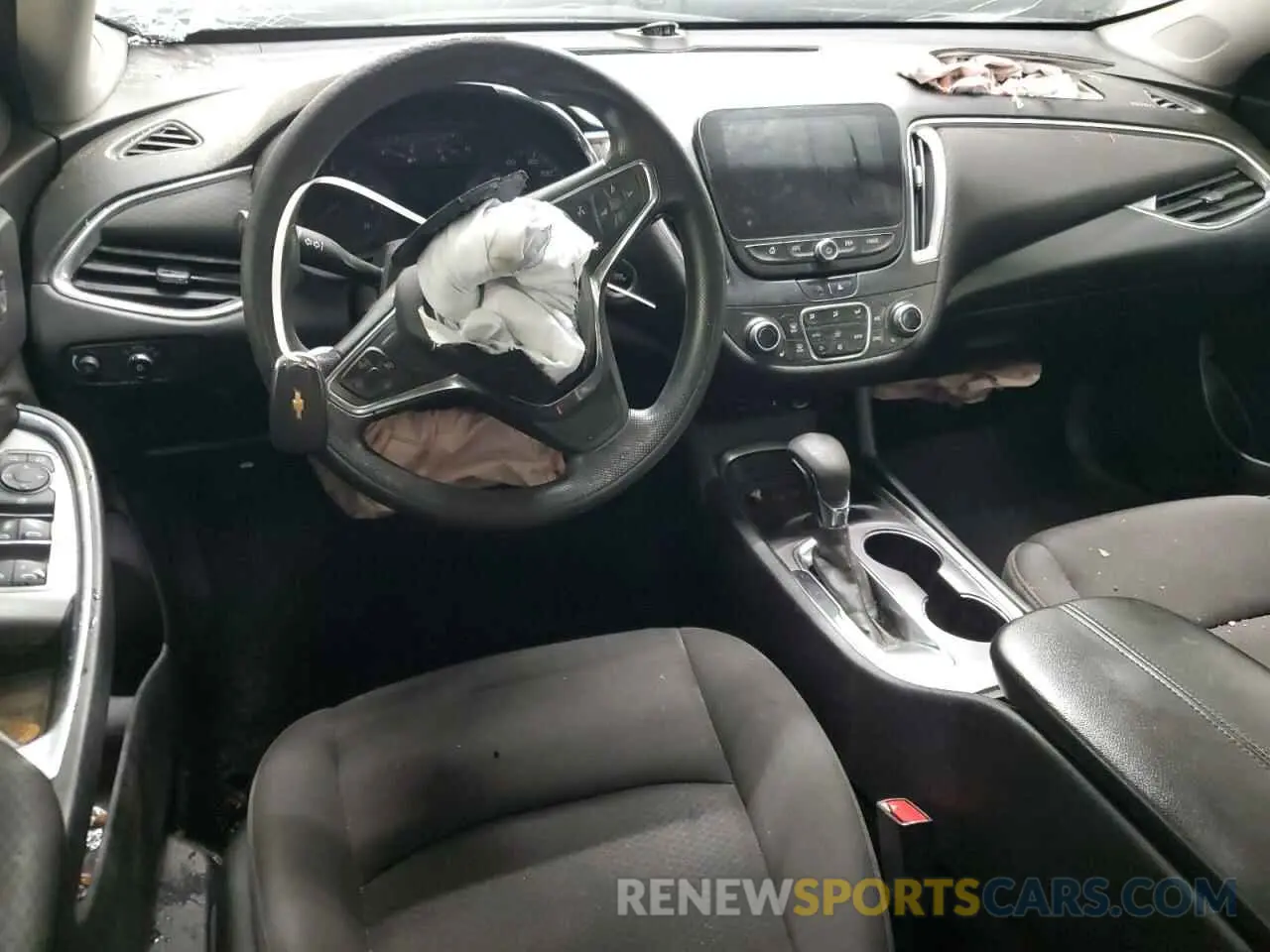 8 Photograph of a damaged car 1G1ZD5ST2MF006054 CHEVROLET MALIBU 2021