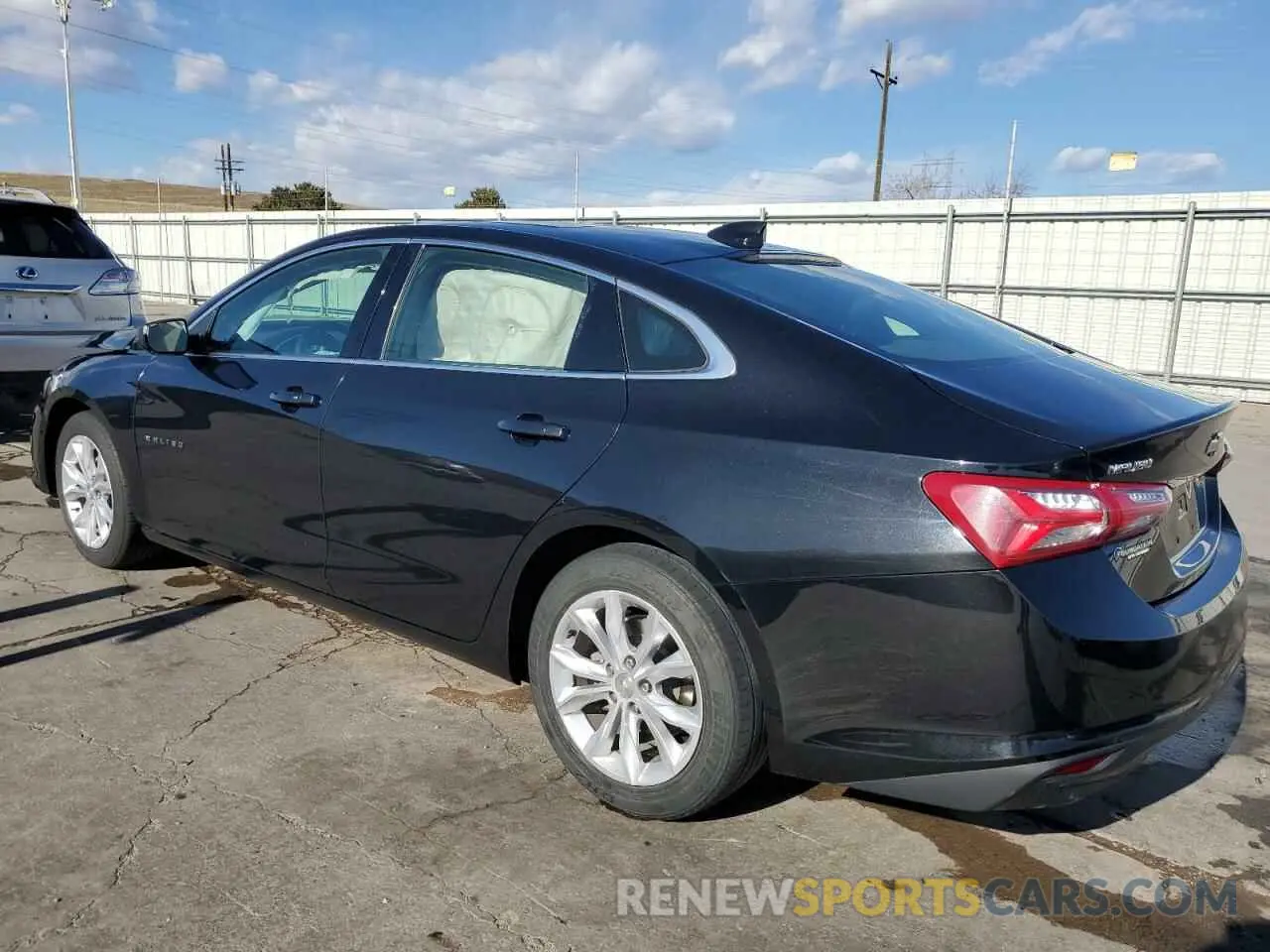 2 Photograph of a damaged car 1G1ZD5ST2MF006569 CHEVROLET MALIBU 2021