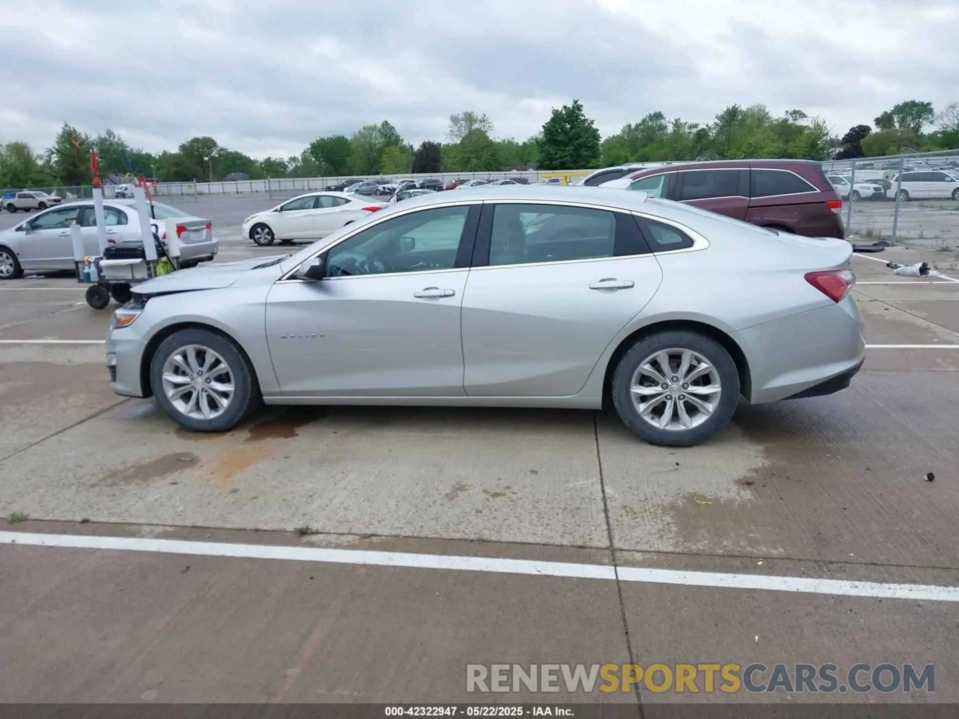 14 Photograph of a damaged car 1G1ZD5ST2MF024246 CHEVROLET MALIBU 2021