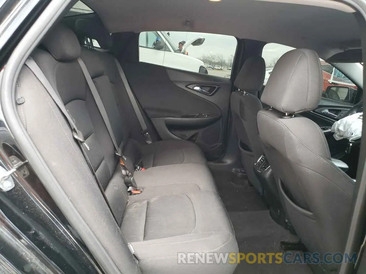 10 Photograph of a damaged car 1G1ZD5ST2MF026255 CHEVROLET MALIBU 2021