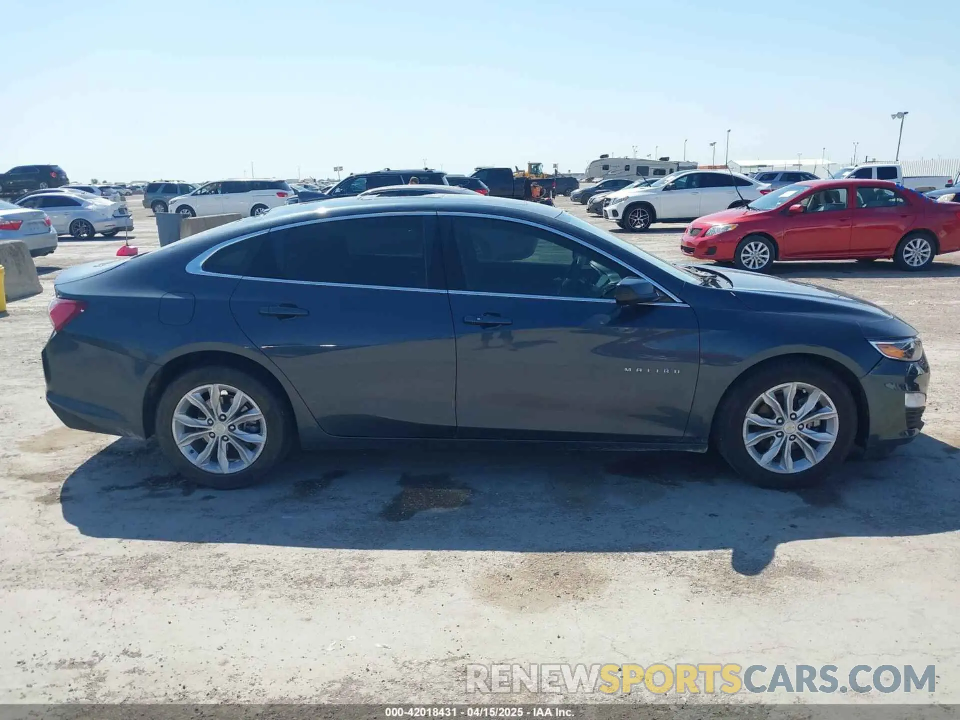 13 Photograph of a damaged car 1G1ZD5ST2MF060387 CHEVROLET MALIBU 2021