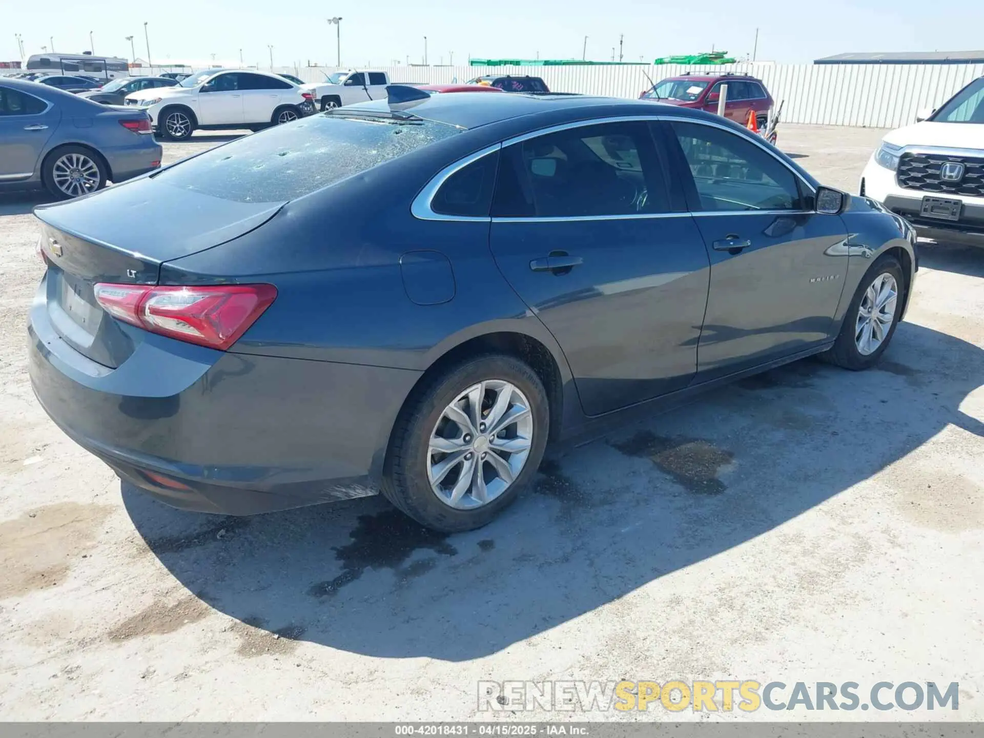 4 Photograph of a damaged car 1G1ZD5ST2MF060387 CHEVROLET MALIBU 2021