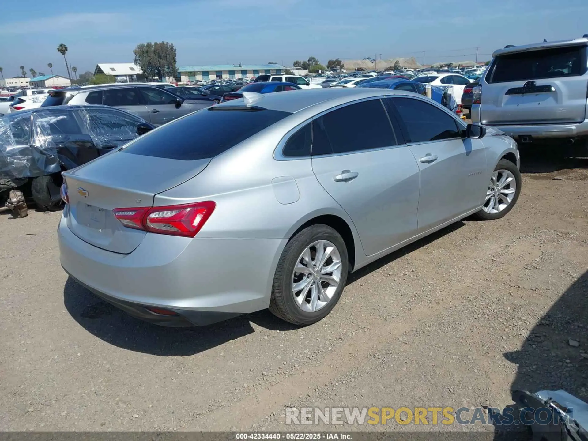 4 Photograph of a damaged car 1G1ZD5ST2MF062429 CHEVROLET MALIBU 2021