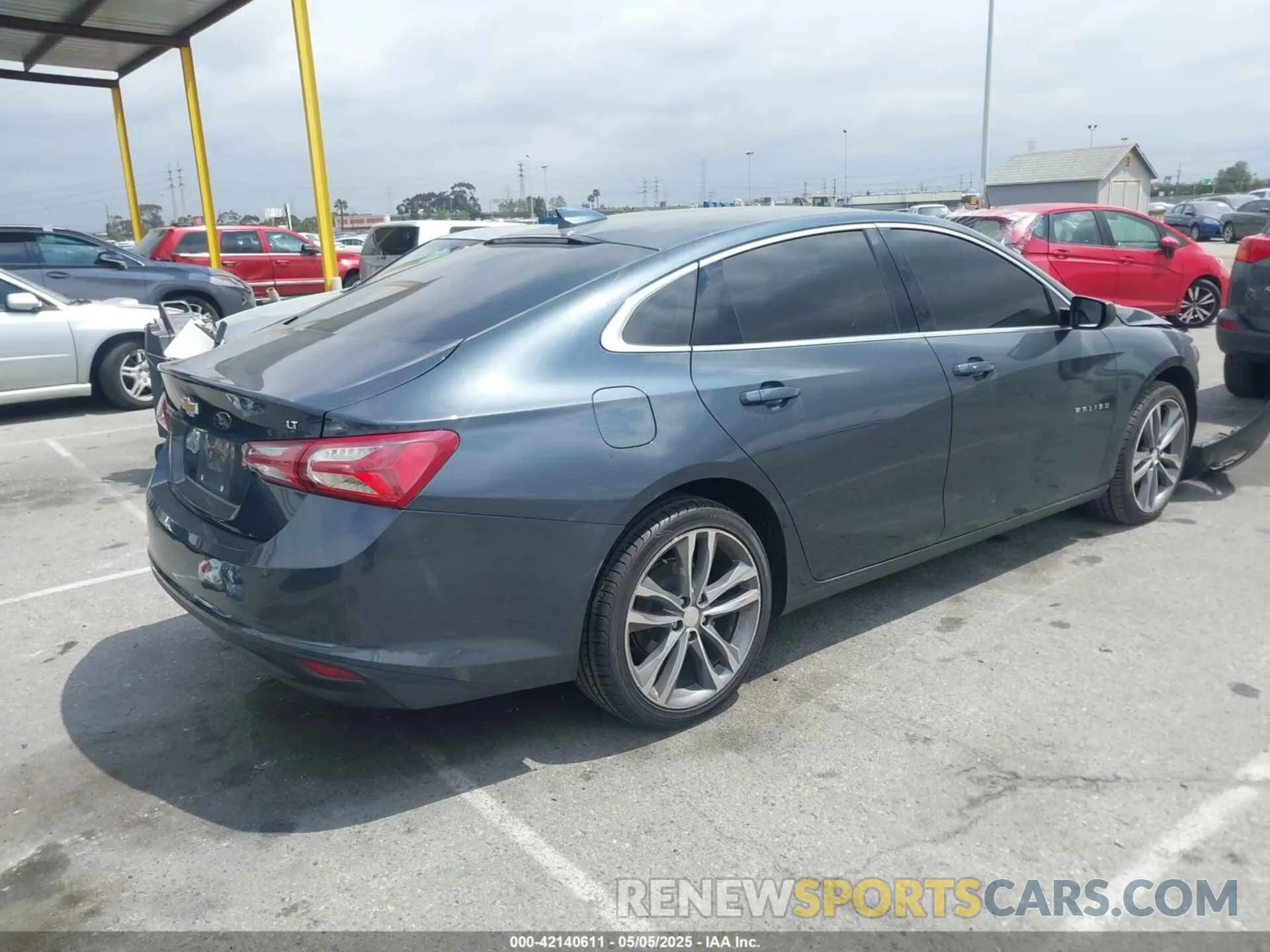 4 Photograph of a damaged car 1G1ZD5ST2MF065251 CHEVROLET MALIBU 2021