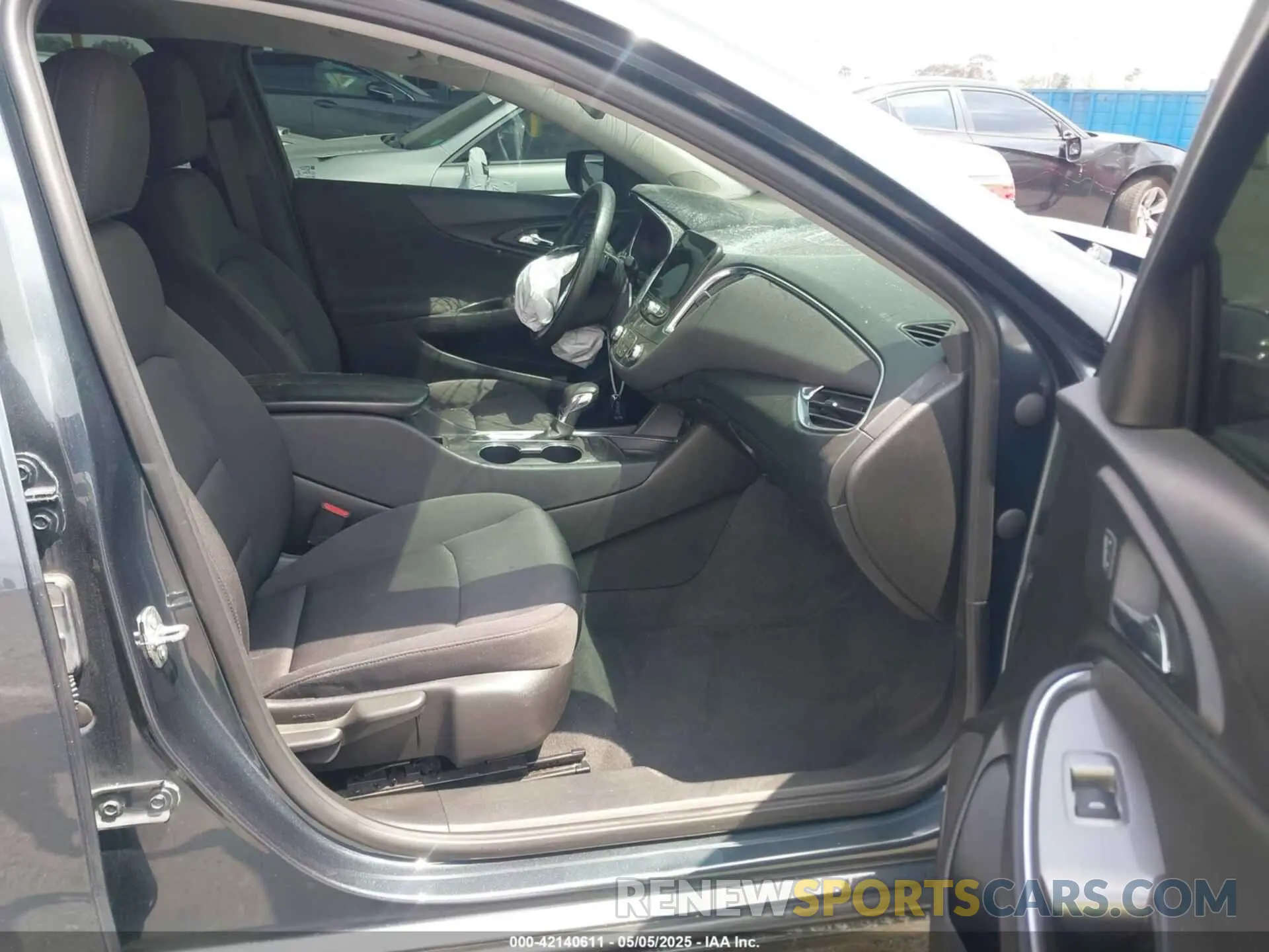 5 Photograph of a damaged car 1G1ZD5ST2MF065251 CHEVROLET MALIBU 2021