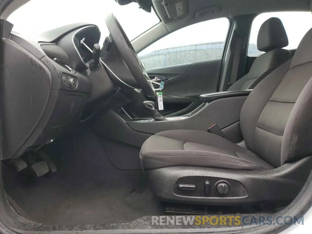 7 Photograph of a damaged car 1G1ZD5ST2MF066299 CHEVROLET MALIBU 2021