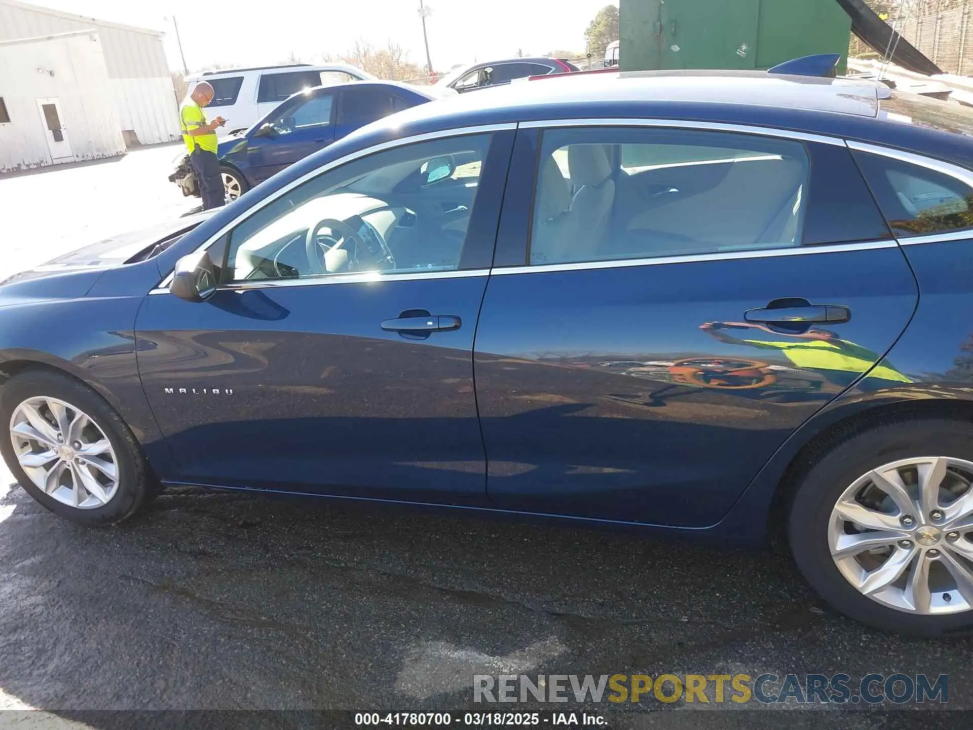 15 Photograph of a damaged car 1G1ZD5ST2MF084155 CHEVROLET MALIBU 2021