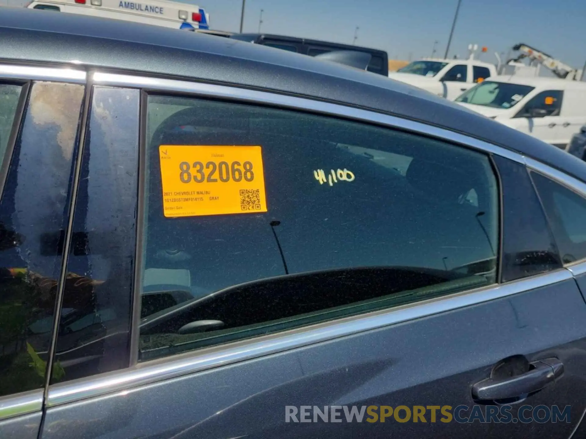 5 Photograph of a damaged car 1G1ZD5ST3MF014115 CHEVROLET MALIBU 2021
