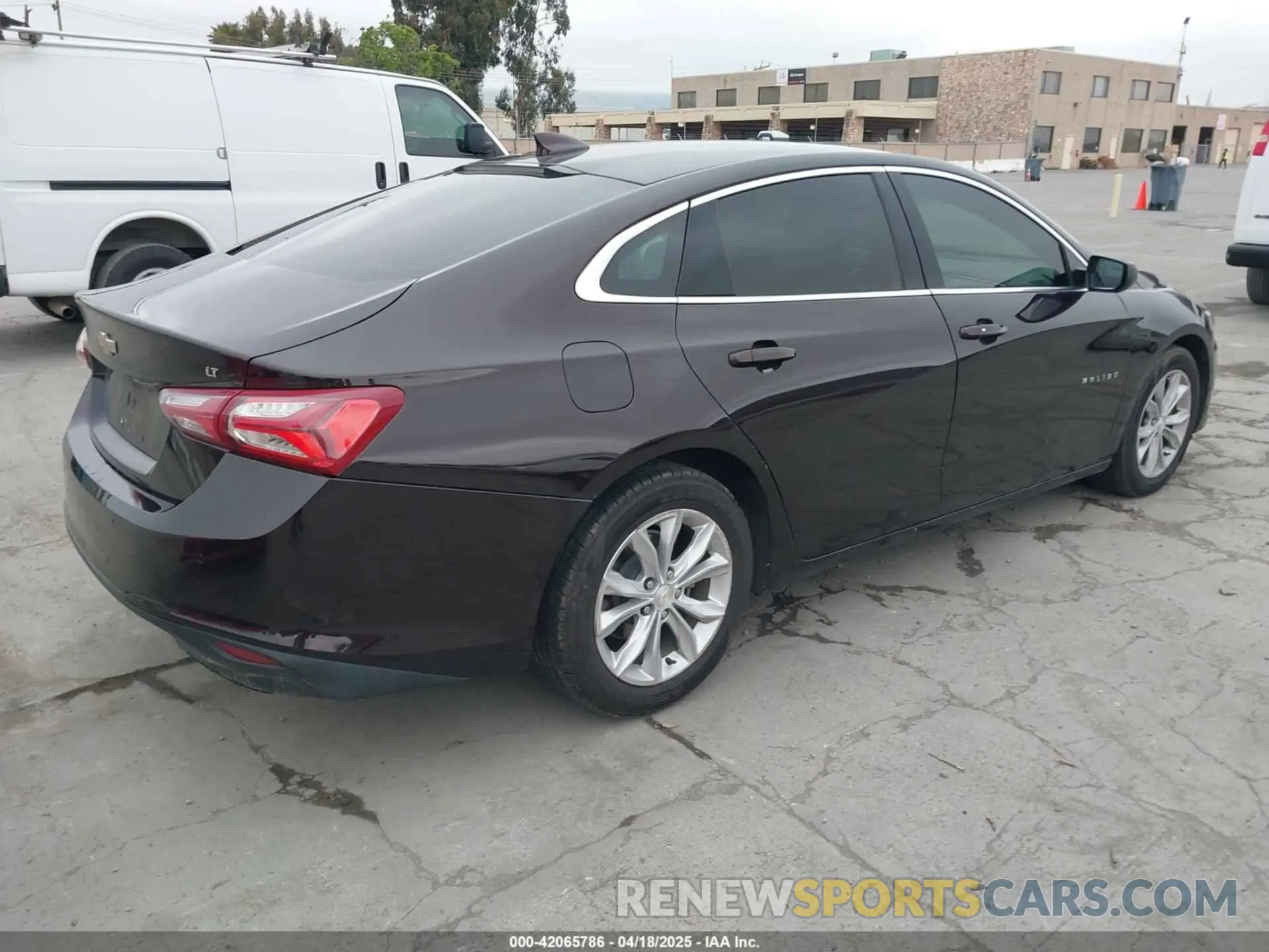 4 Photograph of a damaged car 1G1ZD5ST3MF050869 CHEVROLET MALIBU 2021