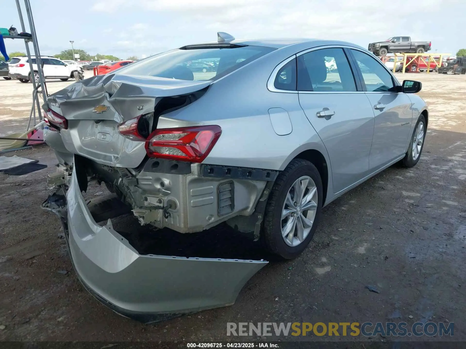 4 Photograph of a damaged car 1G1ZD5ST3MF064108 CHEVROLET MALIBU 2021