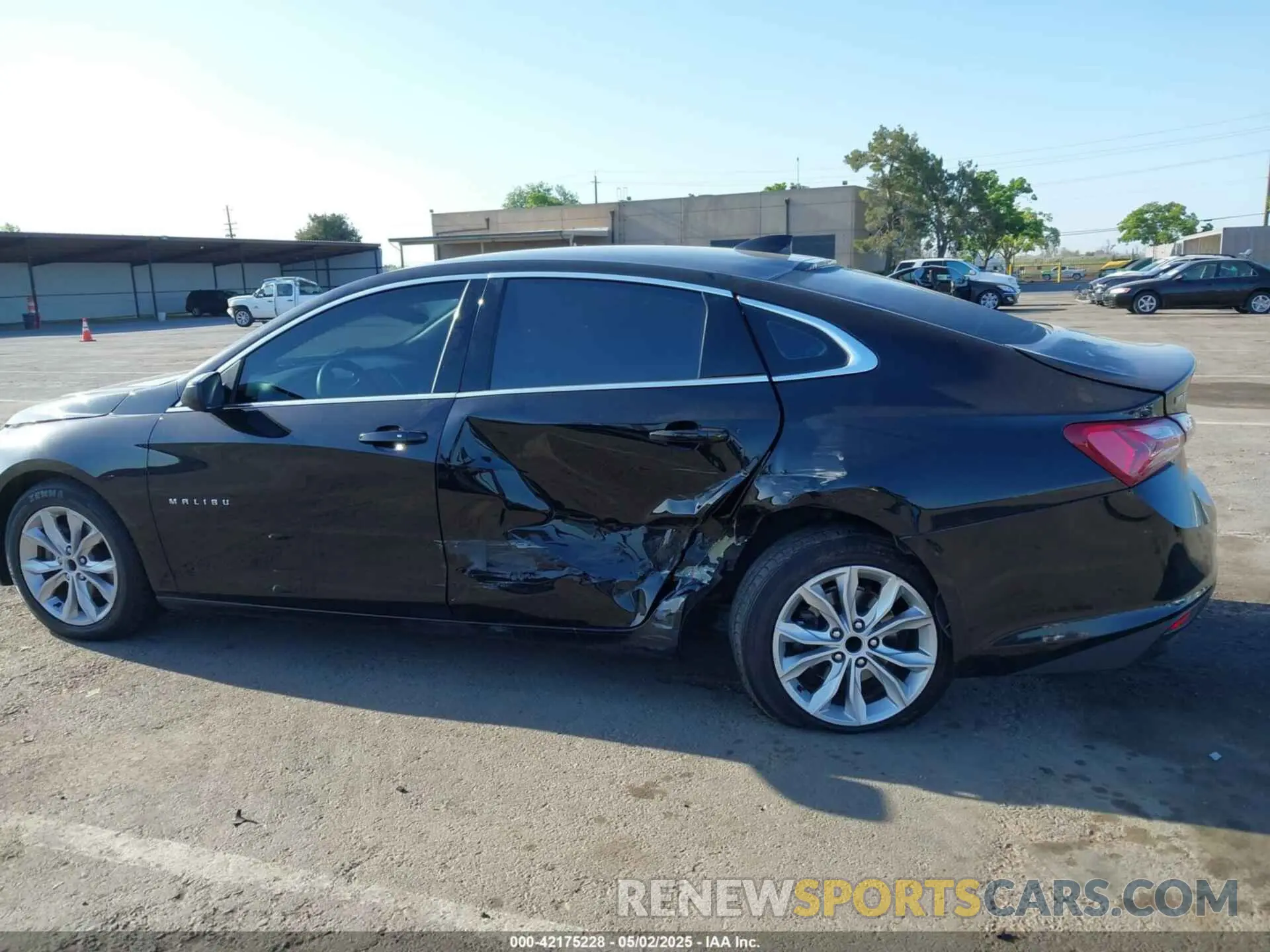 14 Photograph of a damaged car 1G1ZD5ST3MF069499 CHEVROLET MALIBU 2021