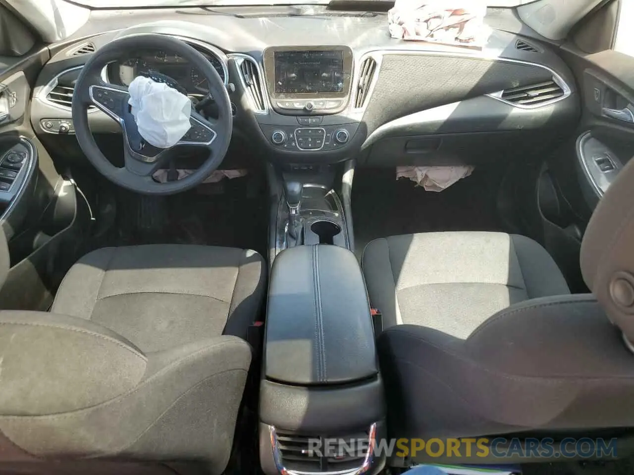 8 Photograph of a damaged car 1G1ZD5ST3MF074279 CHEVROLET MALIBU 2021