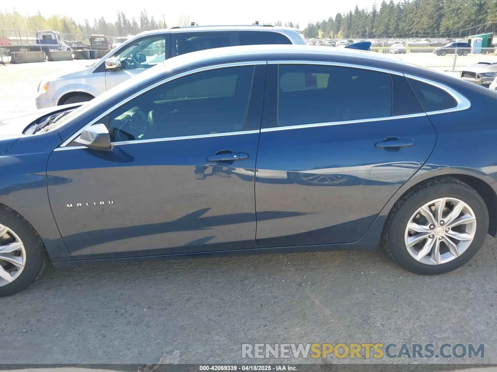 14 Photograph of a damaged car 1G1ZD5ST4MF011577 CHEVROLET MALIBU 2021