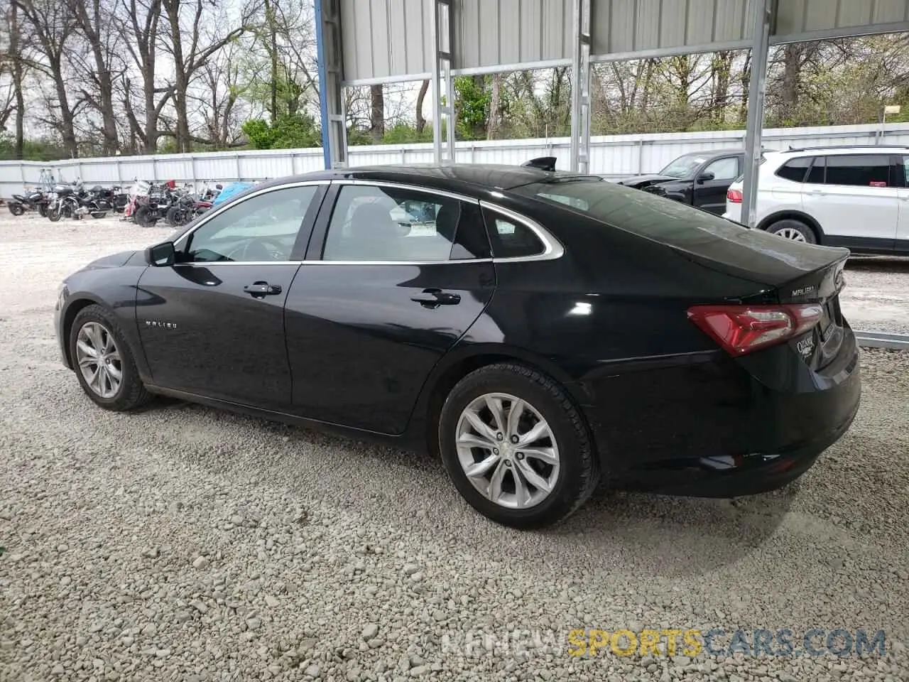 2 Photograph of a damaged car 1G1ZD5ST4MF017847 CHEVROLET MALIBU 2021