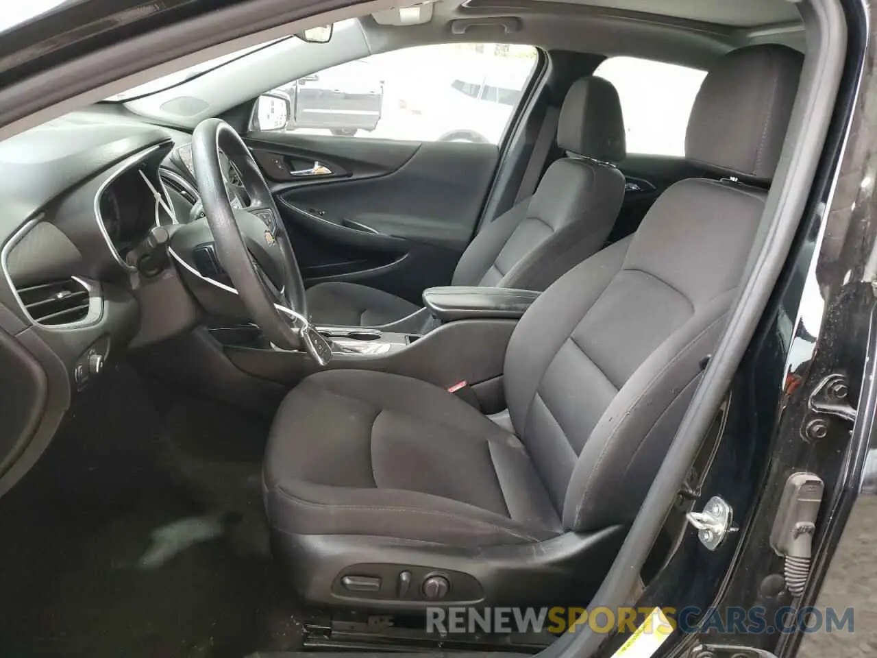 7 Photograph of a damaged car 1G1ZD5ST4MF017847 CHEVROLET MALIBU 2021