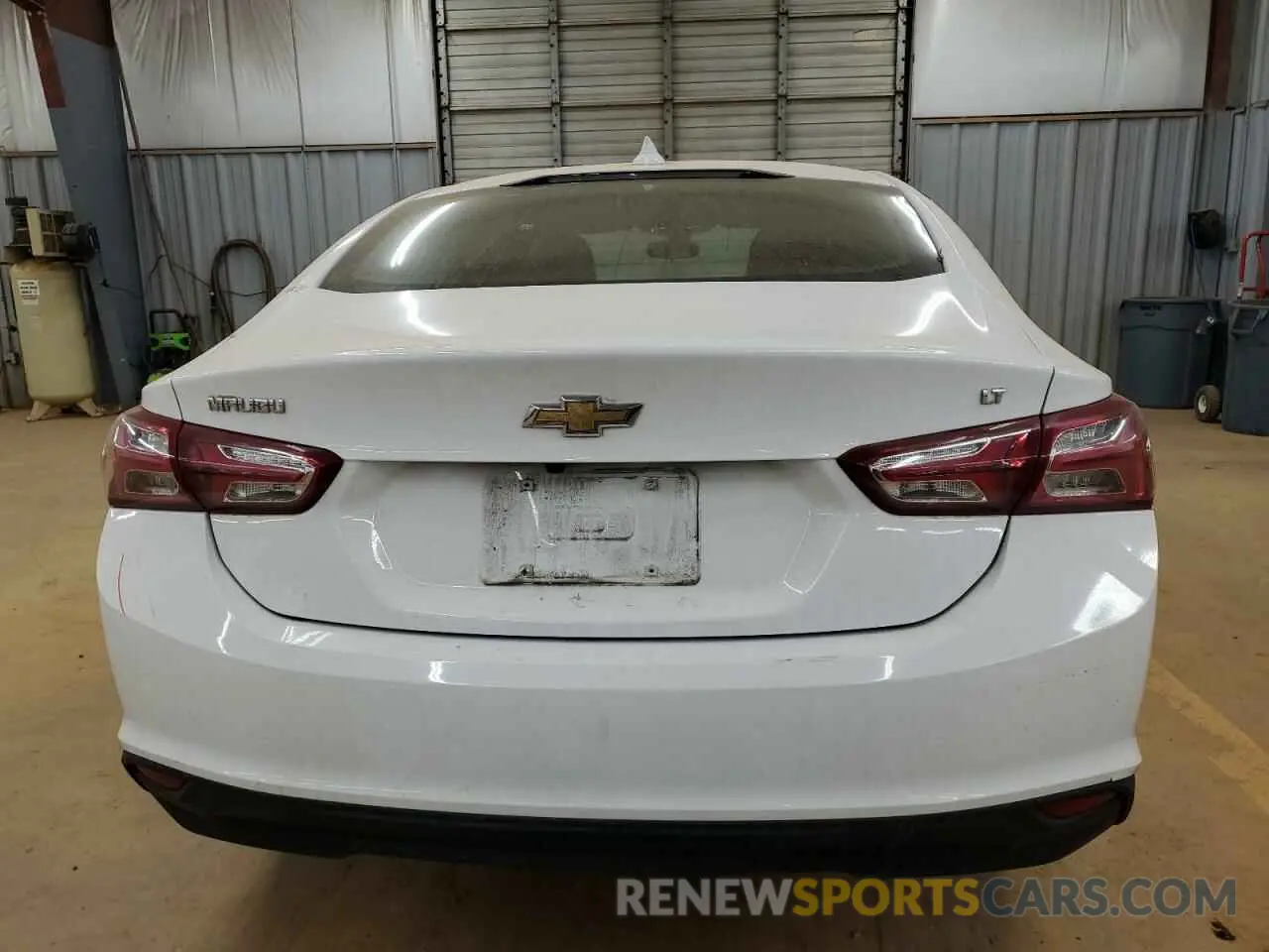 6 Photograph of a damaged car 1G1ZD5ST4MF019257 CHEVROLET MALIBU 2021