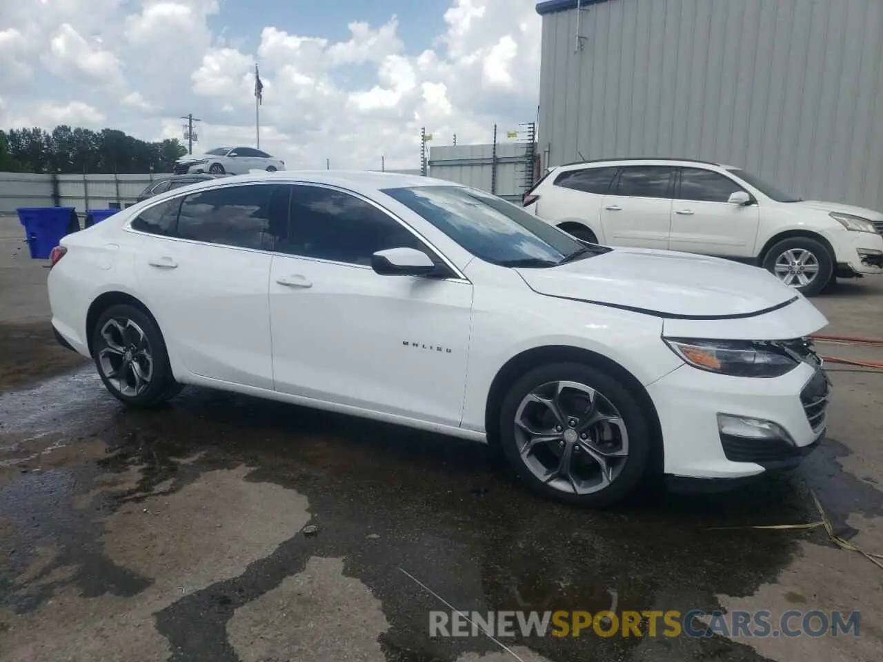 4 Photograph of a damaged car 1G1ZD5ST4MF030453 CHEVROLET MALIBU 2021