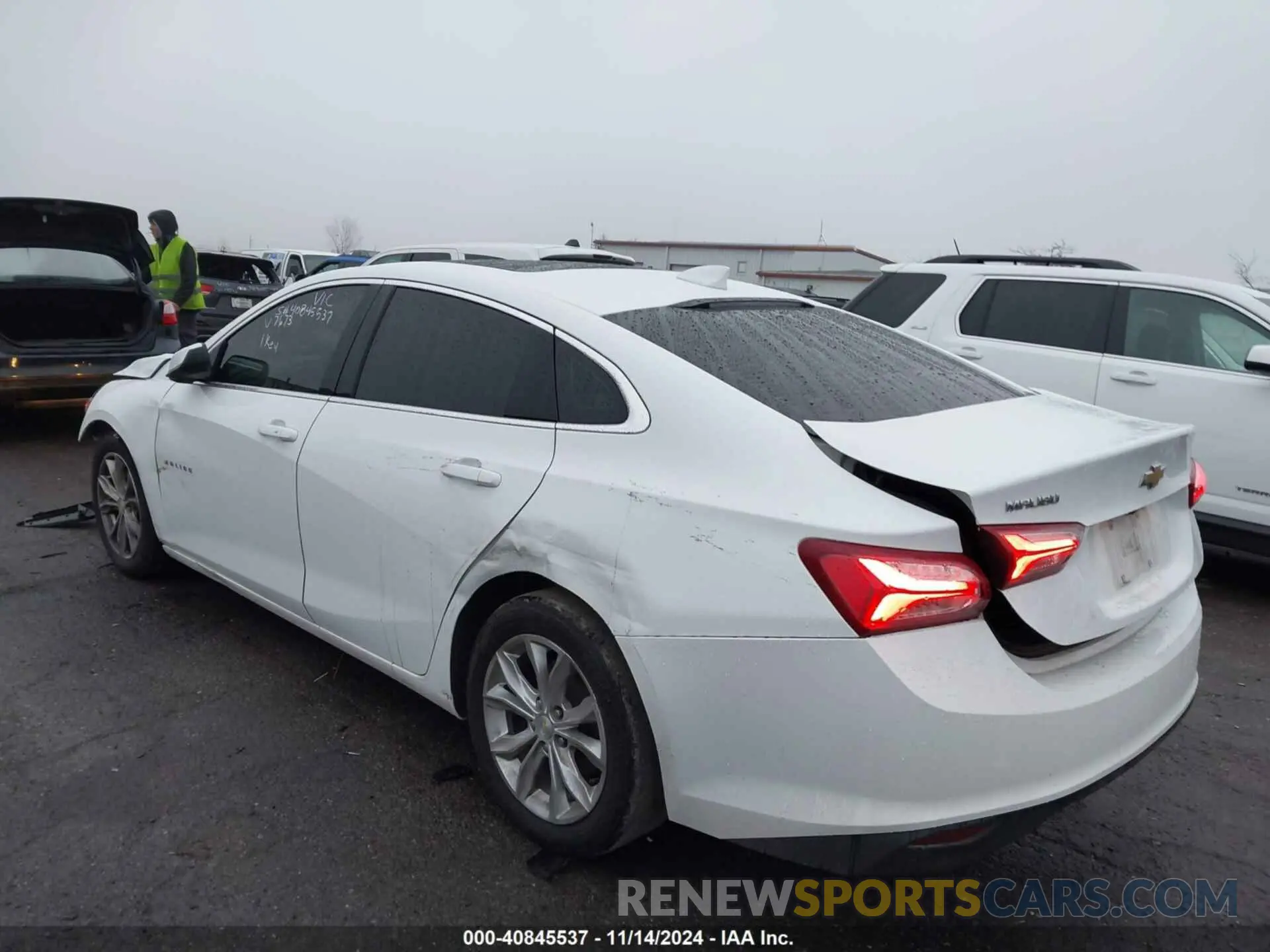 3 Photograph of a damaged car 1G1ZD5ST4MF047673 CHEVROLET MALIBU 2021