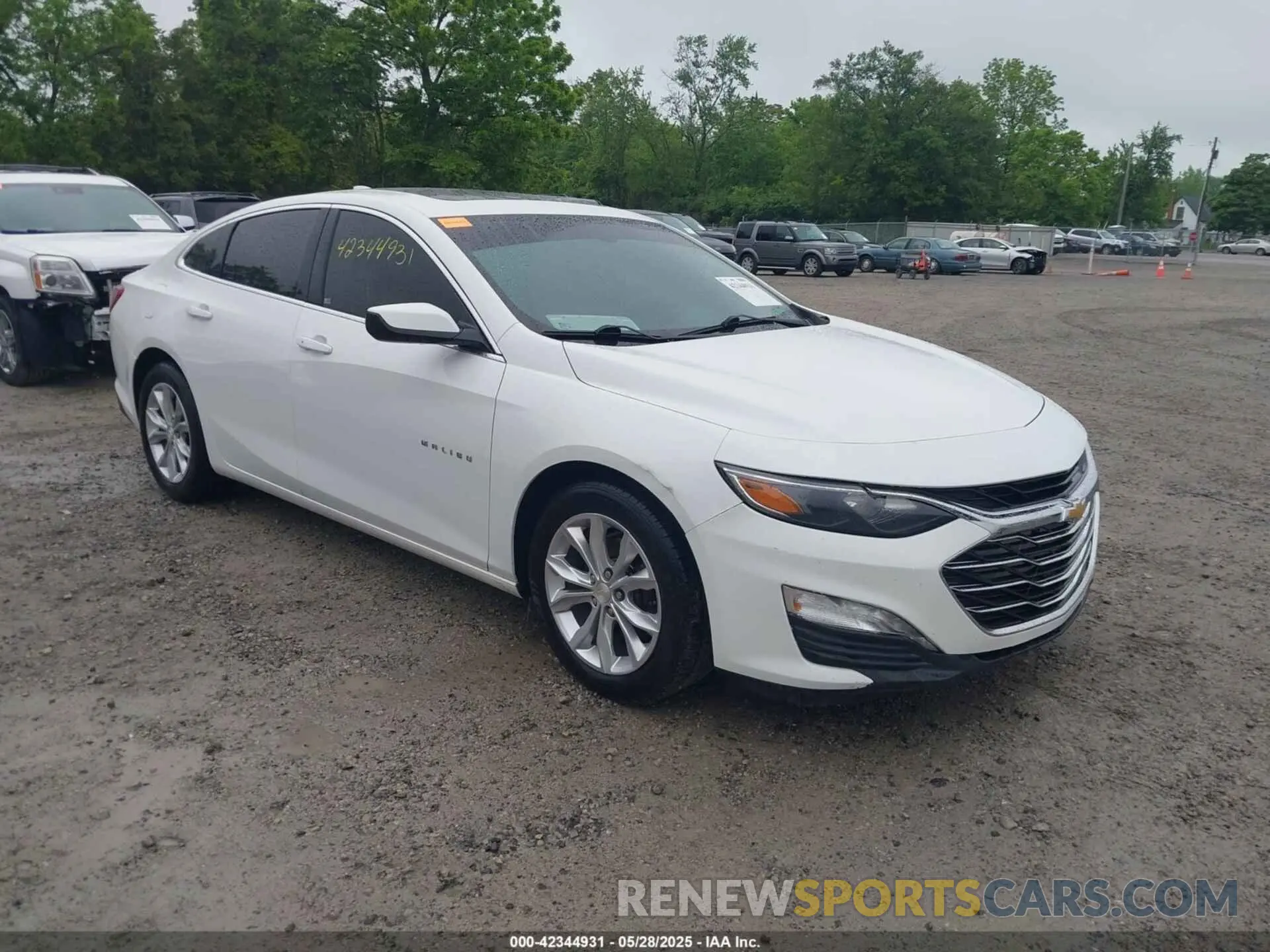 1 Photograph of a damaged car 1G1ZD5ST4MF056311 CHEVROLET MALIBU 2021