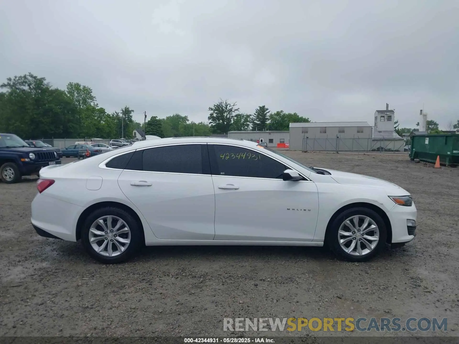 13 Photograph of a damaged car 1G1ZD5ST4MF056311 CHEVROLET MALIBU 2021