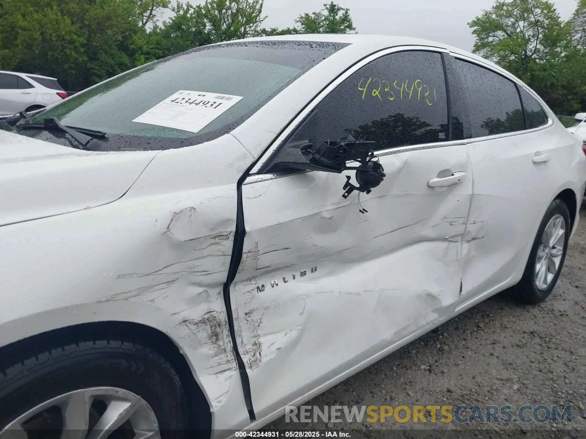 6 Photograph of a damaged car 1G1ZD5ST4MF056311 CHEVROLET MALIBU 2021