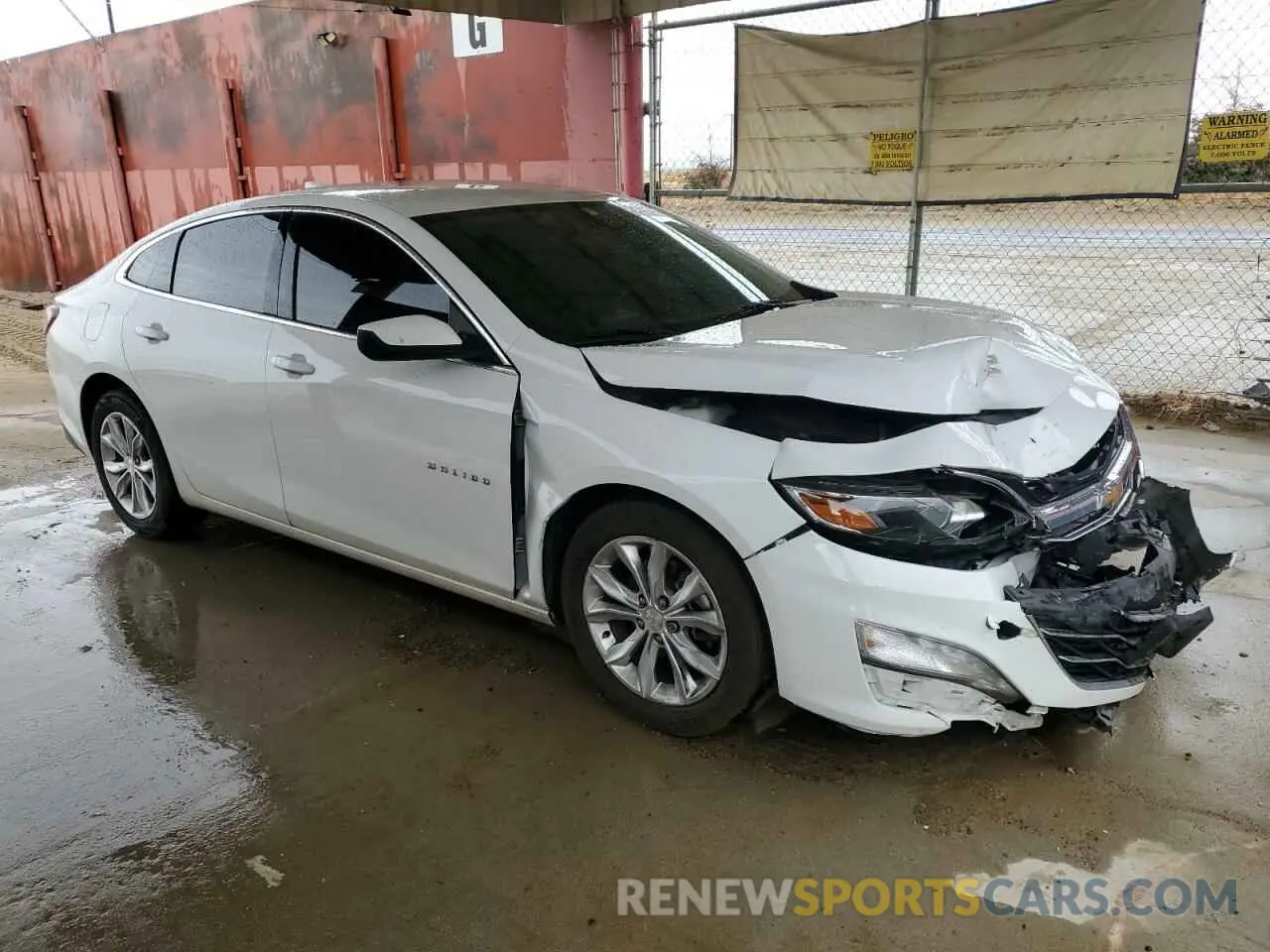 4 Photograph of a damaged car 1G1ZD5ST4MF061864 CHEVROLET MALIBU 2021