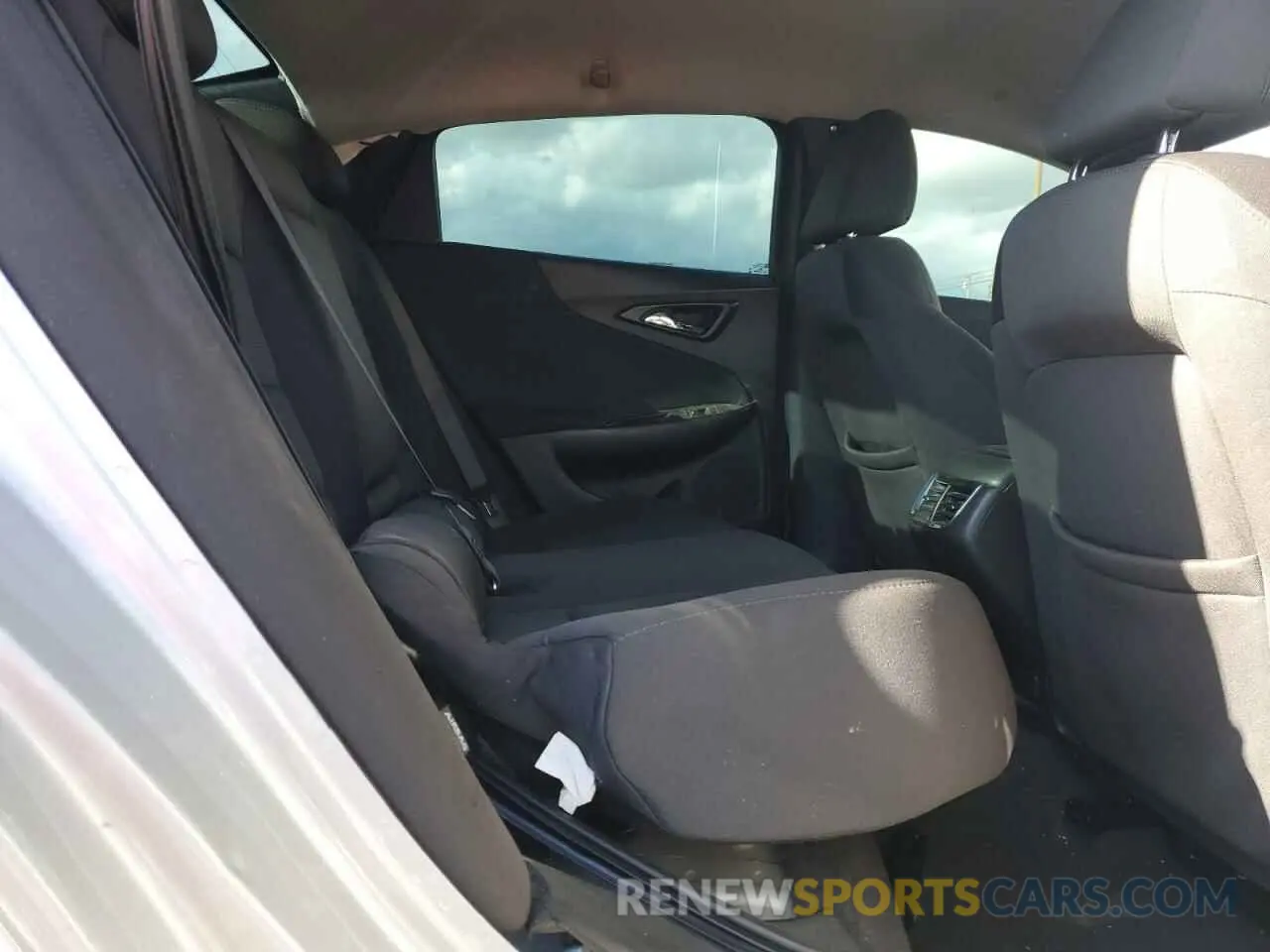 10 Photograph of a damaged car 1G1ZD5ST4MF065722 CHEVROLET MALIBU 2021