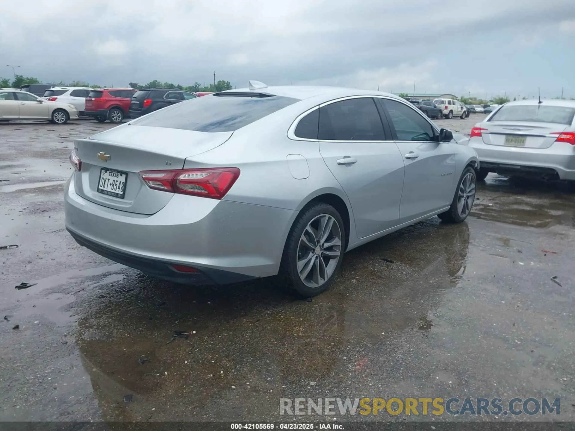 4 Photograph of a damaged car 1G1ZD5ST4MF076719 CHEVROLET MALIBU 2021