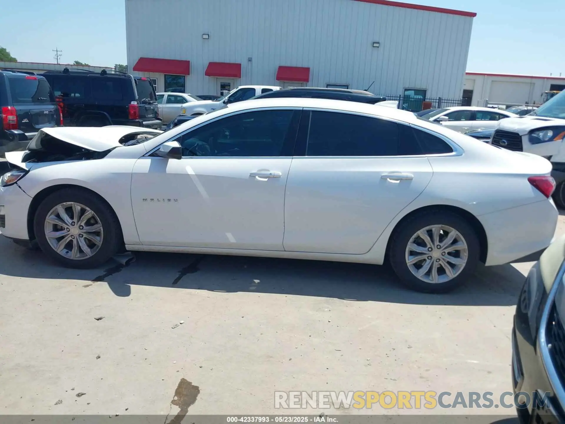 14 Photograph of a damaged car 1G1ZD5ST5MF002290 CHEVROLET MALIBU 2021