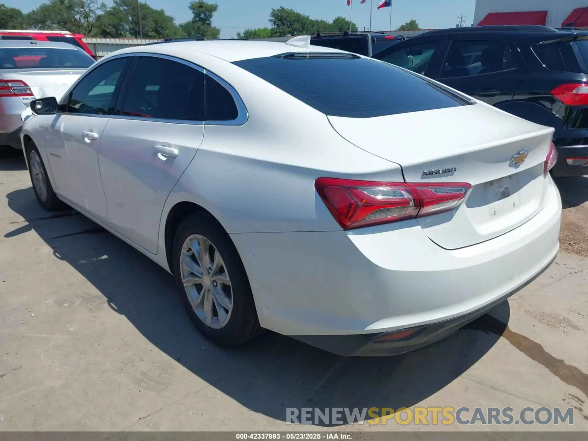 3 Photograph of a damaged car 1G1ZD5ST5MF002290 CHEVROLET MALIBU 2021