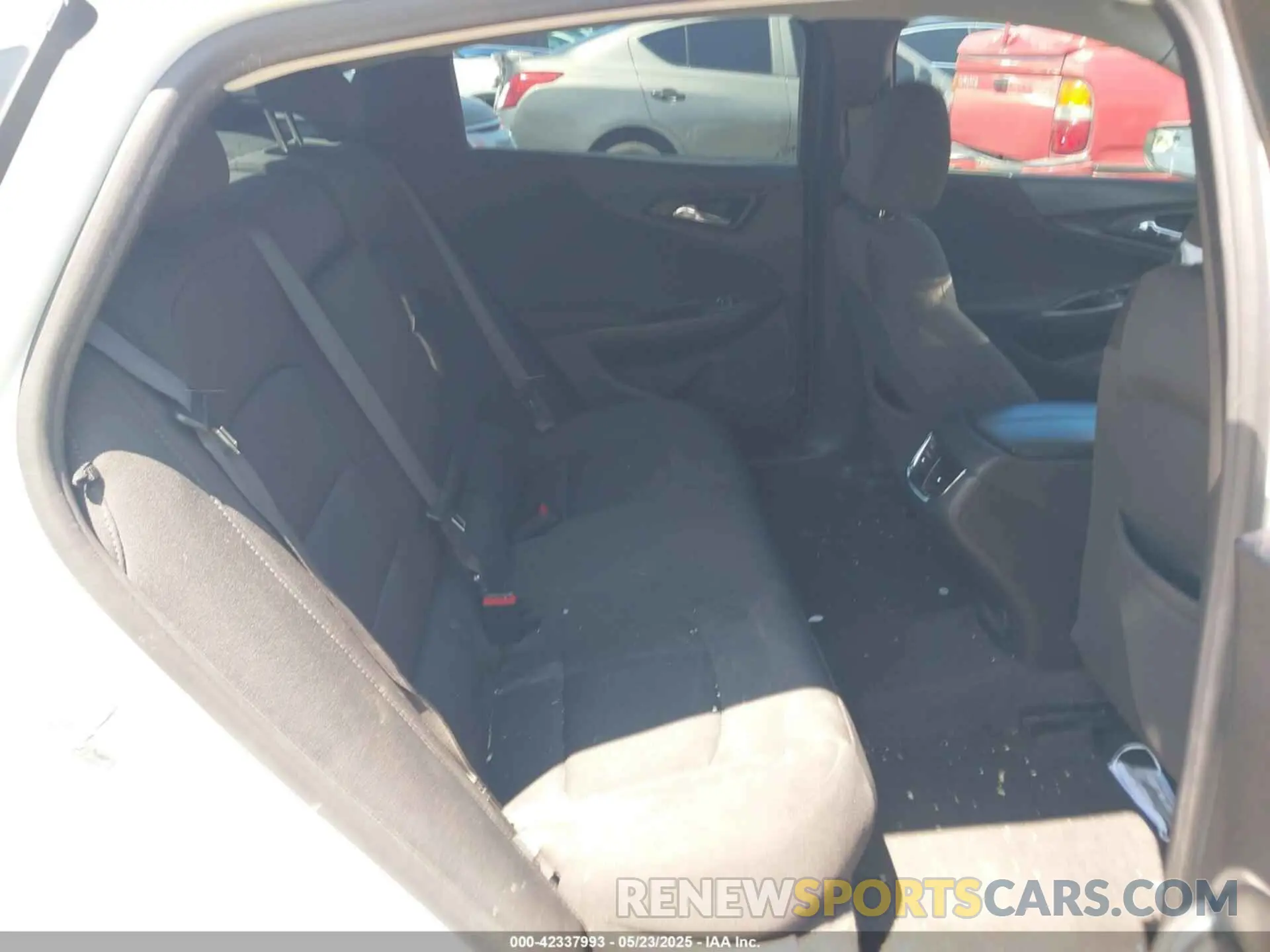 8 Photograph of a damaged car 1G1ZD5ST5MF002290 CHEVROLET MALIBU 2021