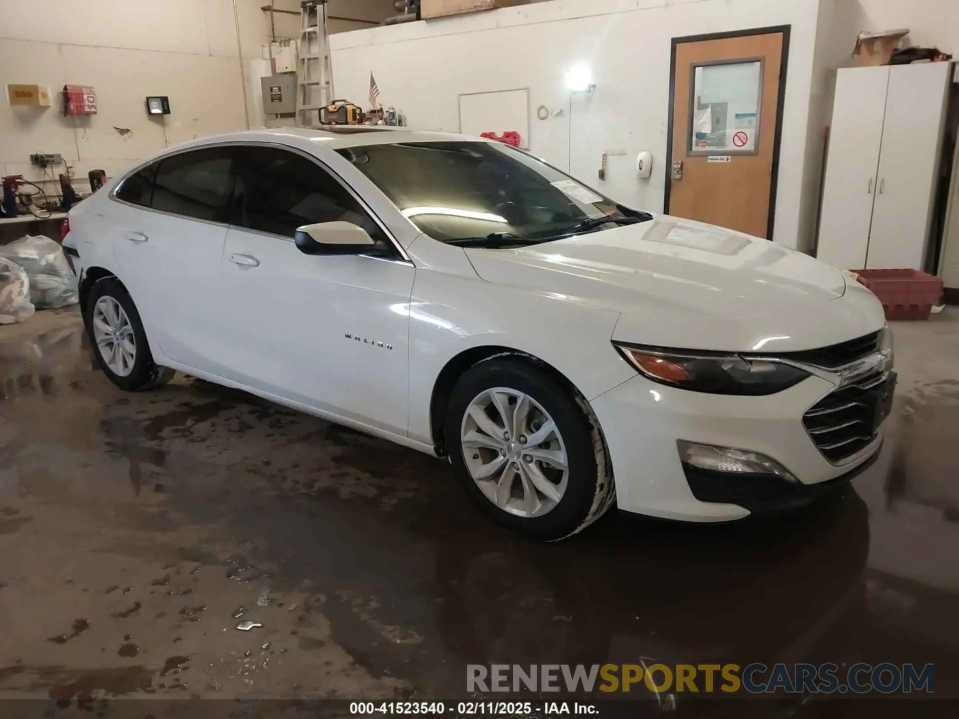 1 Photograph of a damaged car 1G1ZD5ST5MF010969 CHEVROLET MALIBU 2021