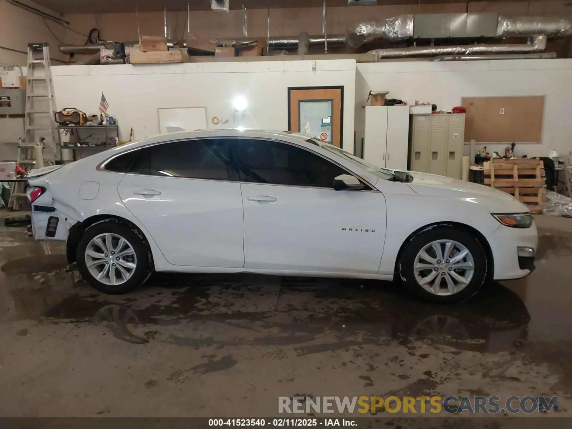 13 Photograph of a damaged car 1G1ZD5ST5MF010969 CHEVROLET MALIBU 2021