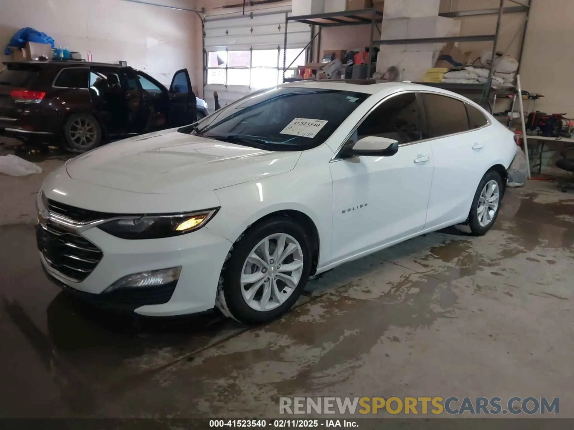 2 Photograph of a damaged car 1G1ZD5ST5MF010969 CHEVROLET MALIBU 2021