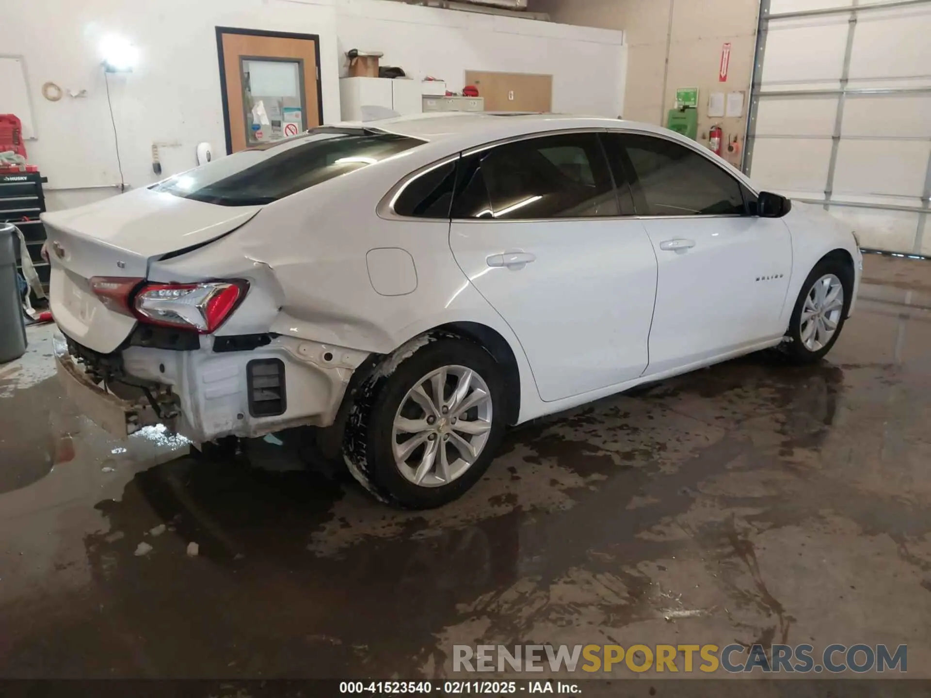 4 Photograph of a damaged car 1G1ZD5ST5MF010969 CHEVROLET MALIBU 2021